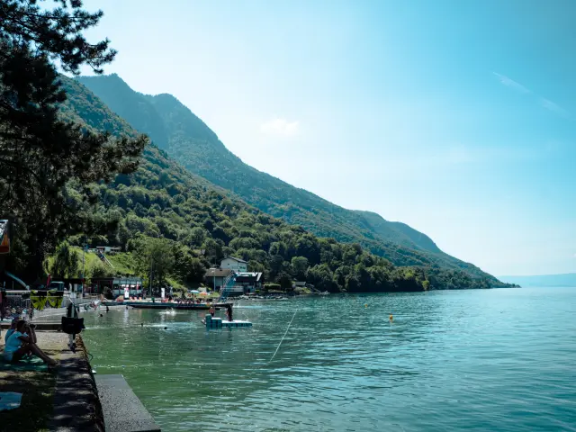 Saint Gingolph Plage 260724 Marie El Hajal 06