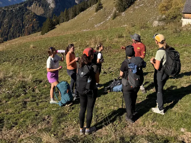 Ausflug Cedric Cordonnier, Lac Darvoin, Cindy Parisse, 20, gedreht